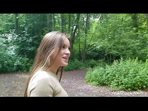 ❤️ Jag föreslog Evelina att vi skulle knulla på en offentlig plats! Hon sa ja. Sedan knullade jag henne i röven och sprutade i hennes mun. Sedan pissade hon på sig själv. Pornvideo at sv.libporno.ru ❌